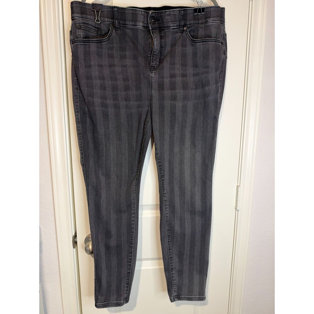 Torrid Luxe Super Skinny Jeans Size 20 Short Dark Wash Stretch Denim EUC